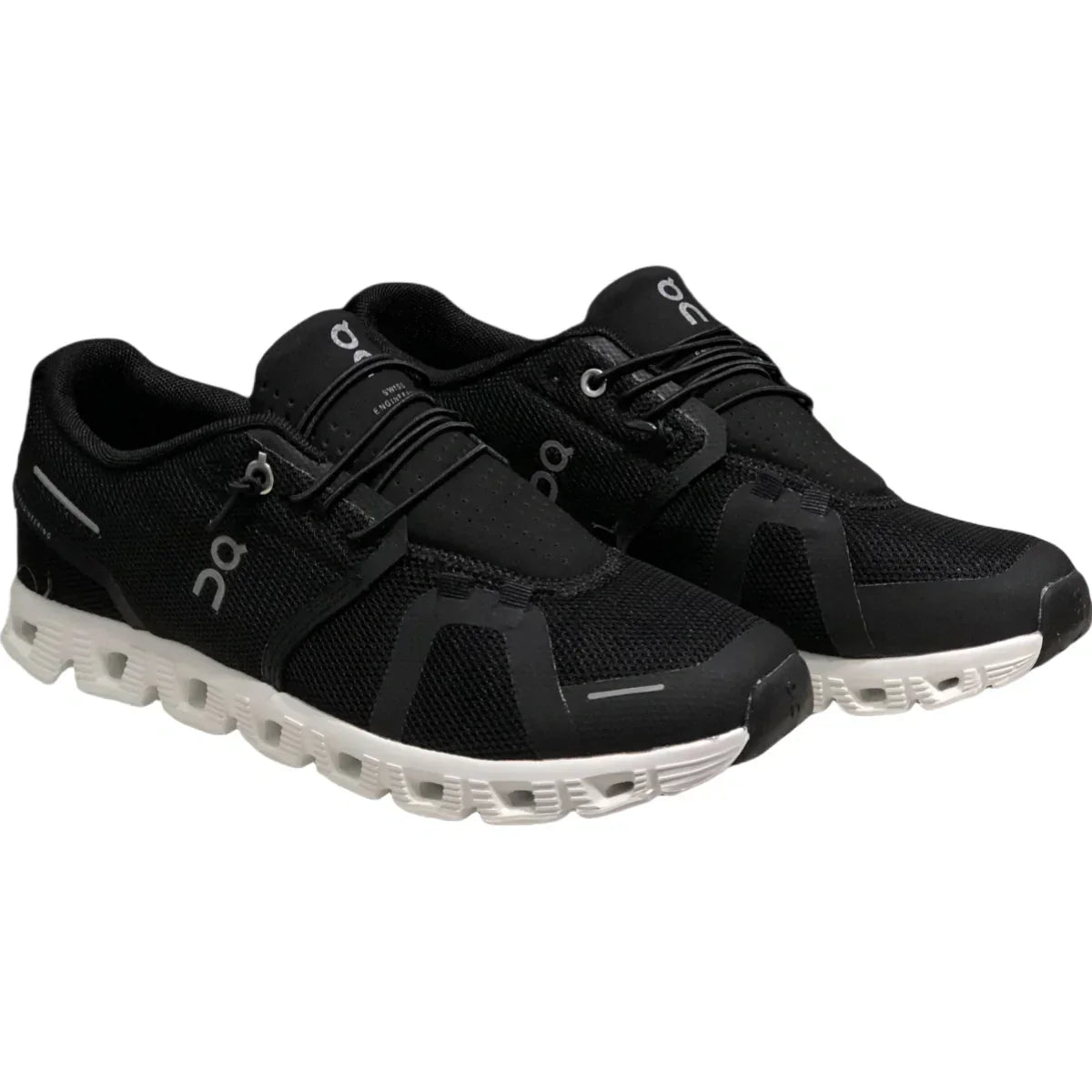 On Cloud 5  Women's Black and white