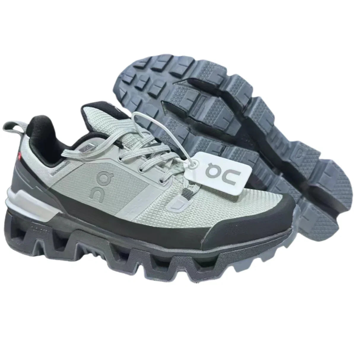 On Cloudwander Waterproof Women's White/Gray