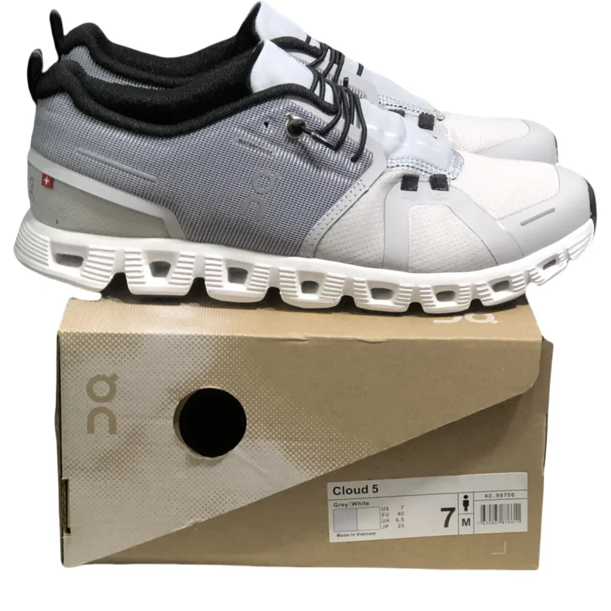 On Cloud 5  Women'S Gray/White