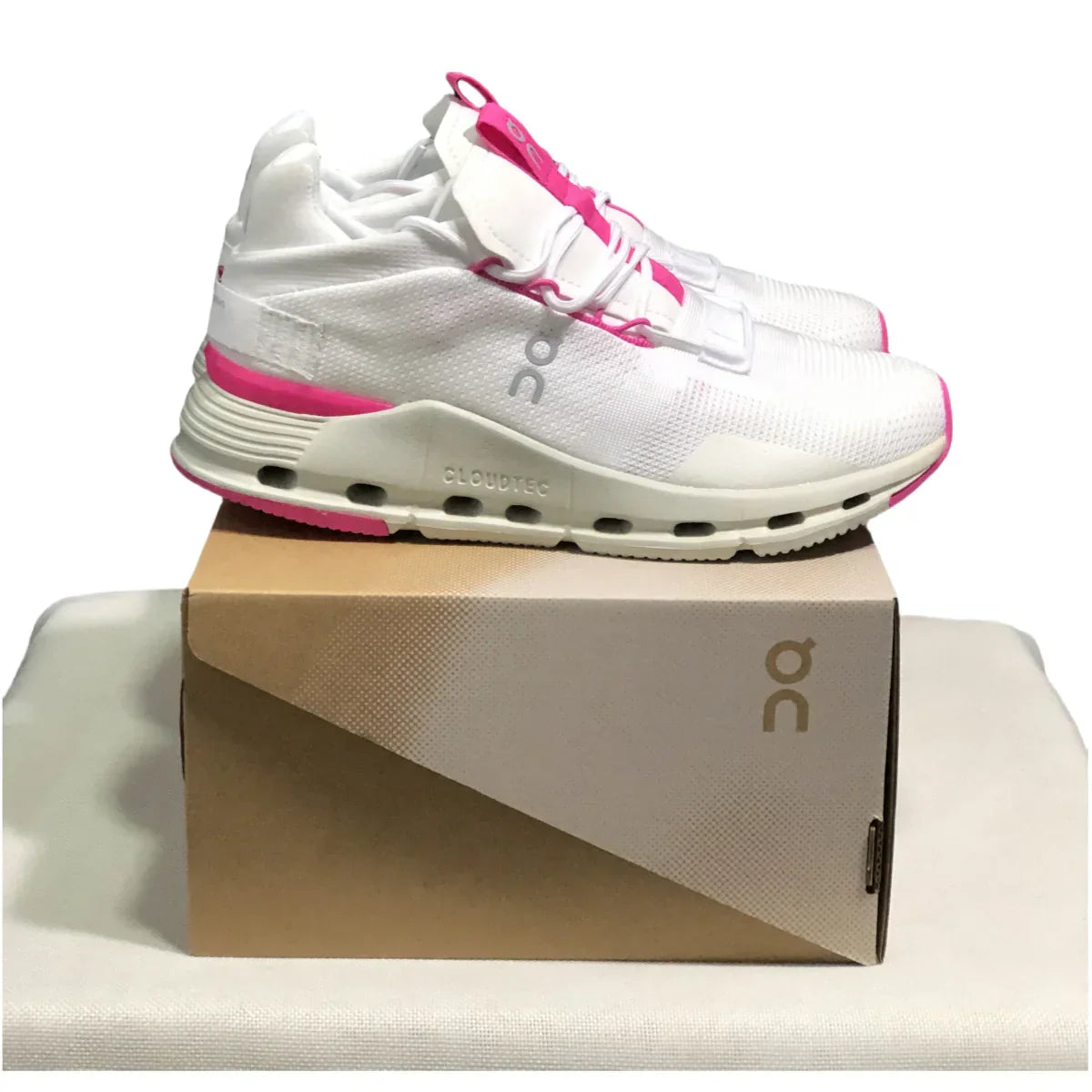 On Cloudnova Women's  White/Pink