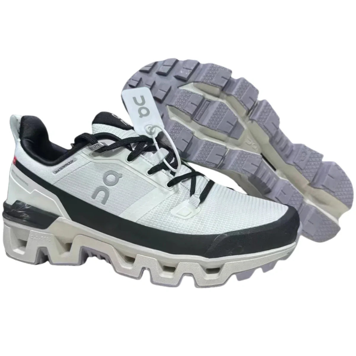 On Cloudwander Waterproof Women's Black/White